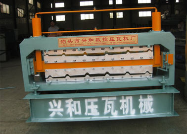 China Automatische doppelstöckige Rolle, die Maschine für die Herstellung der Stahldach-Platte bildet fournisseur