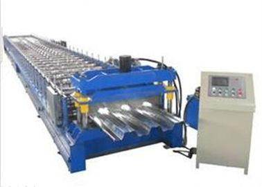 China Galvanisierte Blatt-Boden-Plattform-Rolle, die Maschine 0,8 - 1.2mm Stärke-Platte bildet fournisseur
