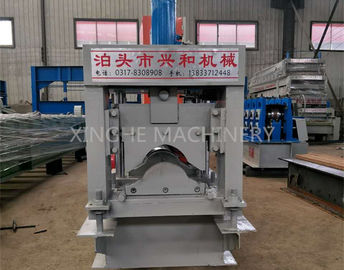 China Automatische Dach-Ridge-Kappen-Fliese walzen die Formung der Maschine/der glasig-glänzenden Aluminiummetallrippen-Fliese kalt, die Maschine bilden fournisseur