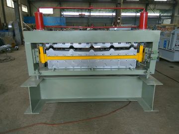 China Doppelschicht-Metall, welches die gewölbte Stahlblech-Wand-Rolle bildet Maschine überdacht fournisseur