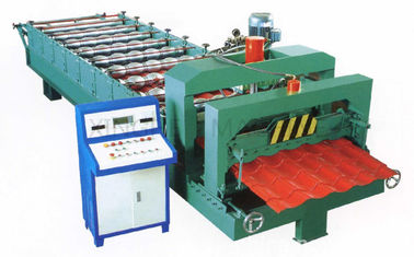 China Grüne Farbe glasierte die Fliesen-Rolle, die Maschine mit 3 - 6m/minimale Verarbeitungs-Geschwindigkeit bildet fournisseur